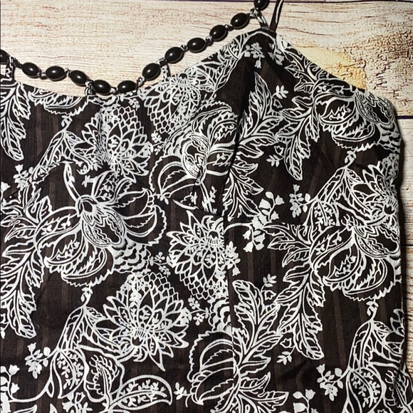 Ann Taylor Loft Bead Tank size 8 - Picture 7 of 8